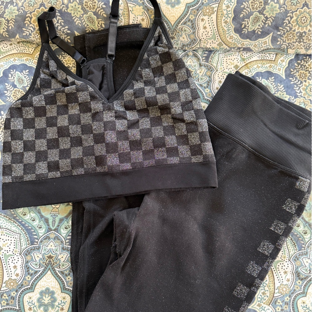 Checkered Black and Gray Sports Bra and Leggings Set